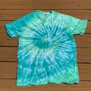 Medium Teal and Emerald Spiral Tie Dye